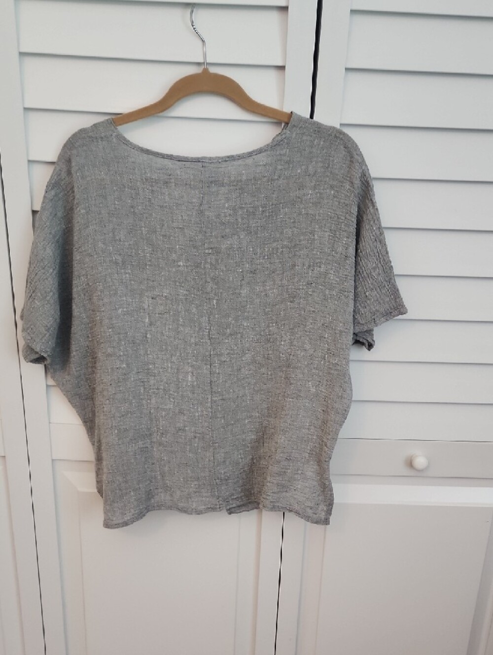 Lightweight Grey Linen Blend Women's  Top - Picture 2 of 2